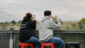 Как перенести фотографии с фотоаппарата на телефон в МТС