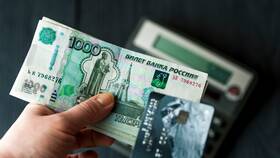 Как снять деньги в Пятерочке через кассу в МТС